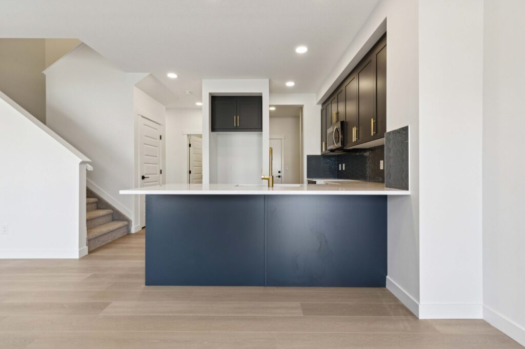 9239 230 St NW 8