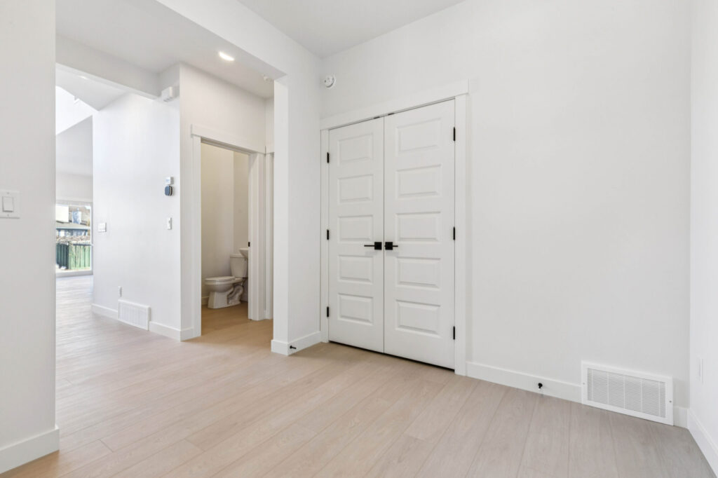 1519 Grant Way NW 19