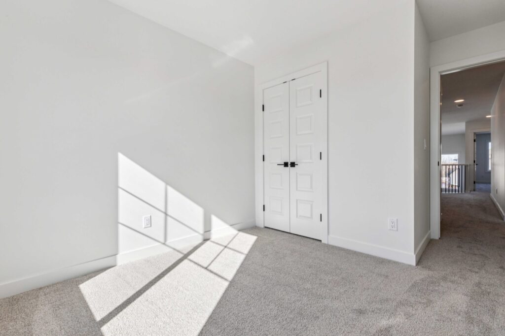 1519 Grant Way NW 32