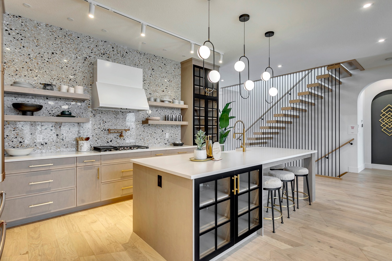 018A3103blend copy 2 sm